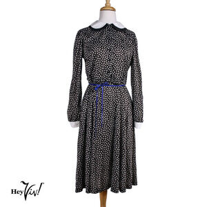 Vintage Black & White Schoolgirl Style Dress w White Collar & Cuffs- M - Hey Viv